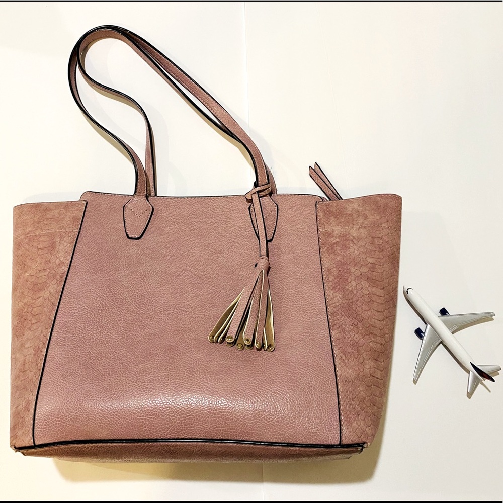 Lily and Ivy beautiful tote